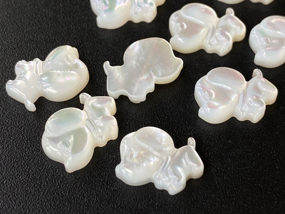 5pcs 12mm Natural white MOP little dog beads, mother of pearl dog
