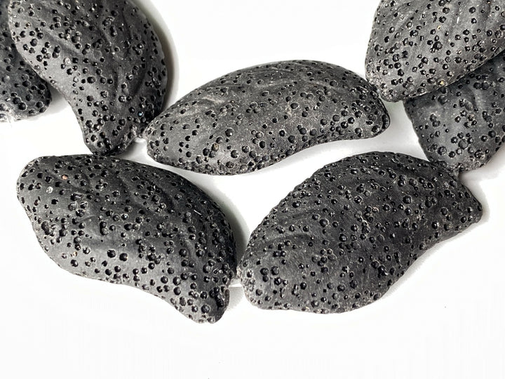 15.5" 17x32mm black Lava leaf Gemstone pendant