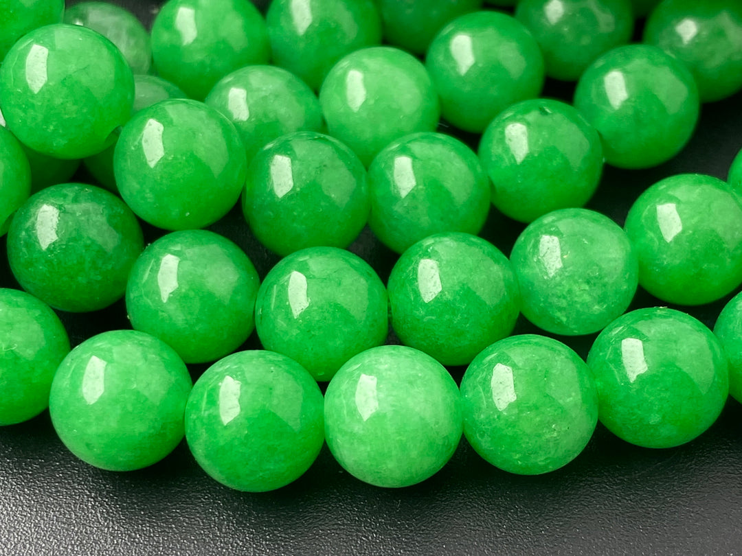 15" 8mm vivid green dyed jade Round beads for jewelry making