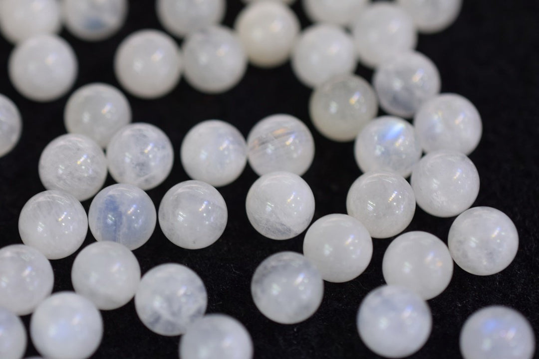 2PC 6mm Natural Blue shinning white Moonstone round undrilled single beads