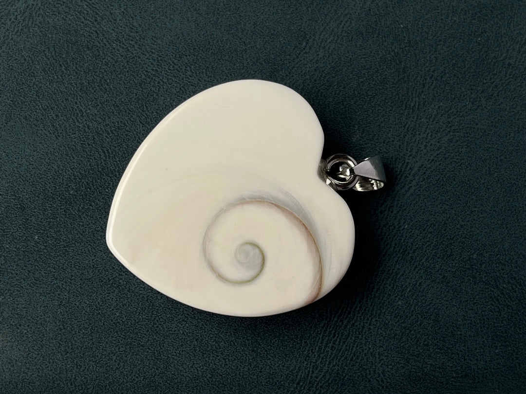 1PC 30~40mm Sun shell fossil heart pendant, solar spiral shell