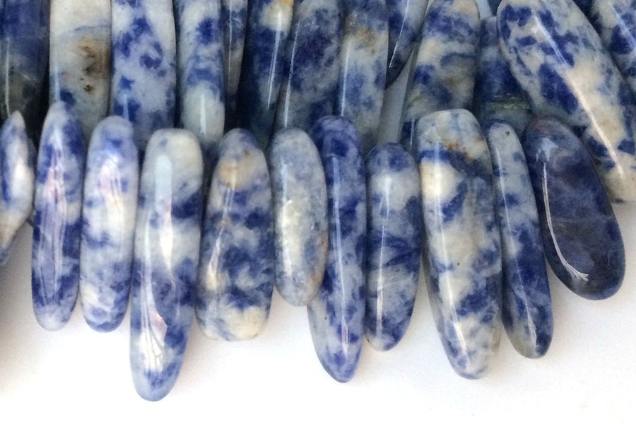 15.5" Natural blue spot stone tooth chips 15~20mm,long spike