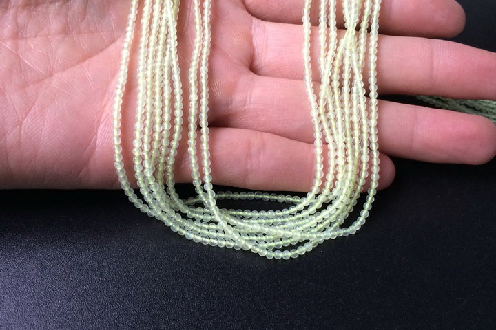 15.5" 2mm natural green new jade Round beads