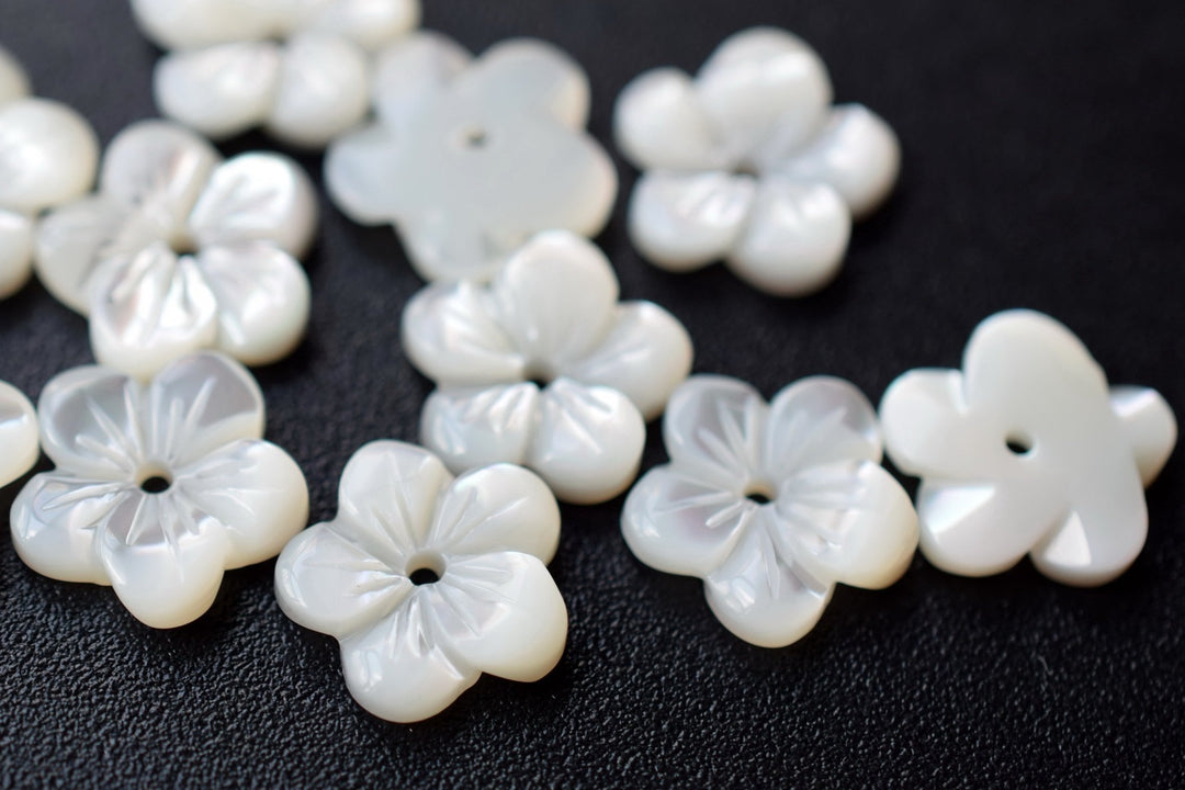 10PCS 8mm Natural white MOP flower beads 5 petal,mother of pearl