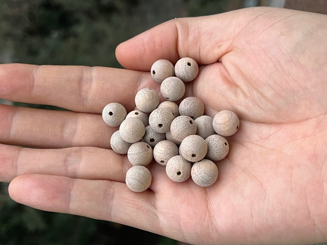 50PCS 10mm natural fragrant camphor wood round Mala beads