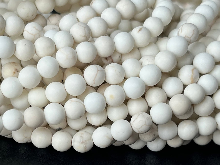 15.5" 4mm Natural matte Cream White howlite stone round beads