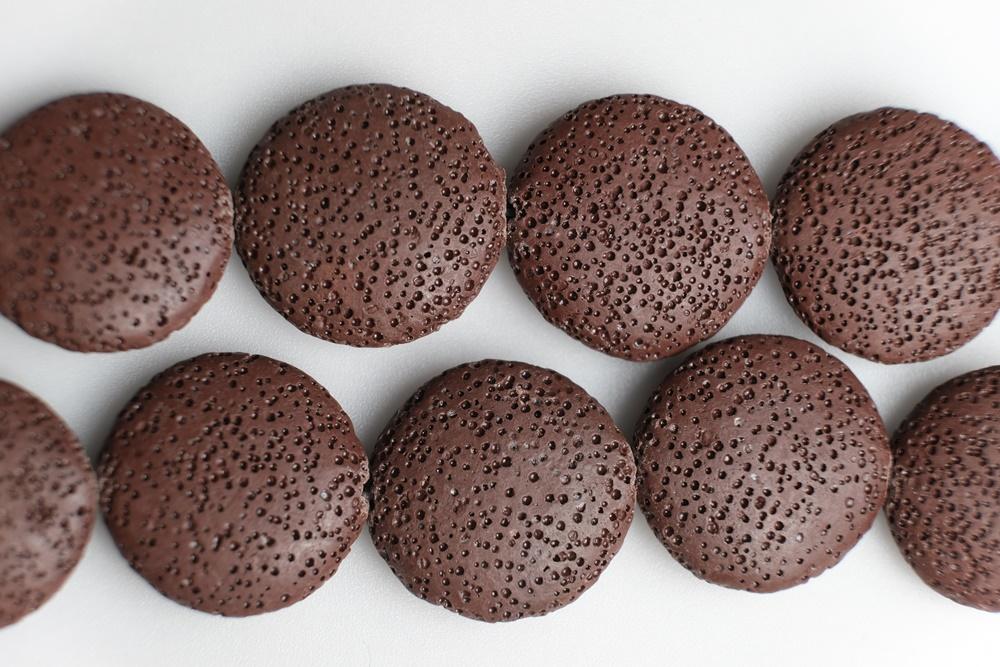 15" 20mm/25mm/30mm brown Lava coin beads Gemstone pendant