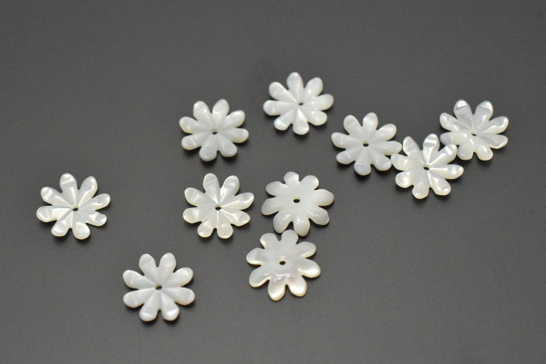 10PCS 10mm Natural white MOP 8 petal flower,mother of pearl,sun flower