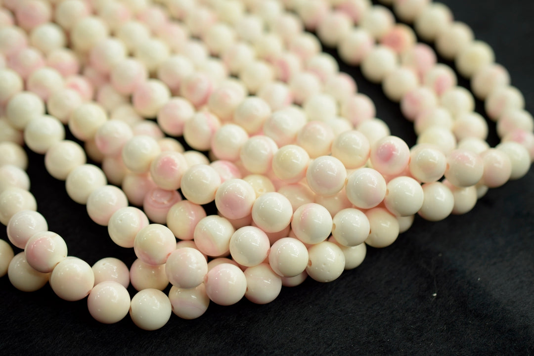 15" Natural Blush Pink Queen Conch shell 10~11mm round Beads