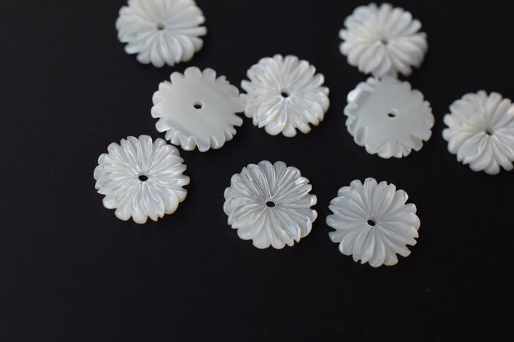 10PCS 10mm Natural white MOP Daisy,mother of pearl, Sale by pieces