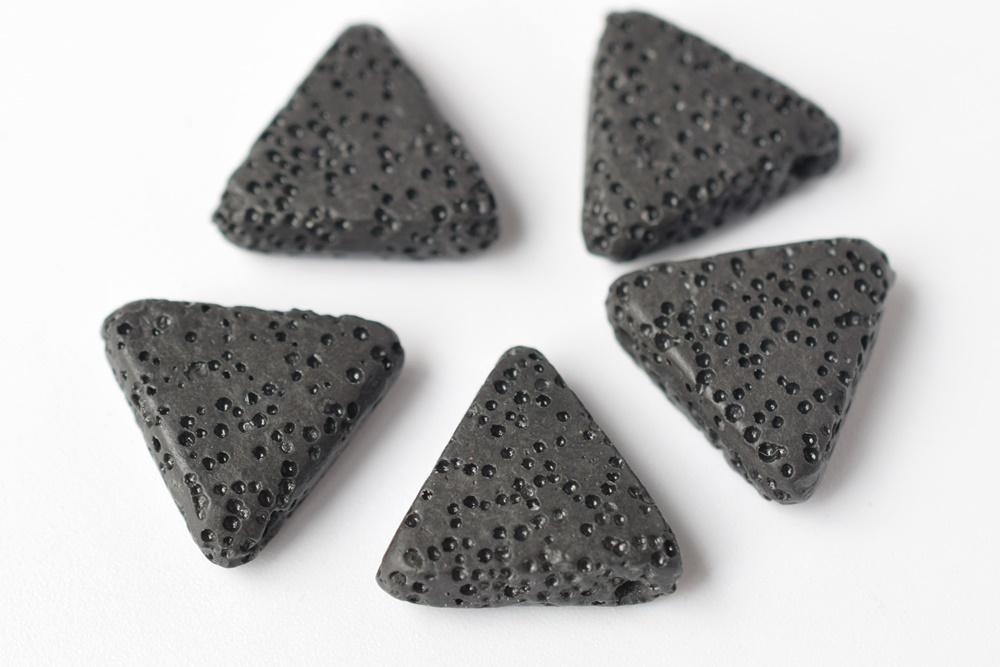 10PCS 16mm Black Lava Triangle pendant