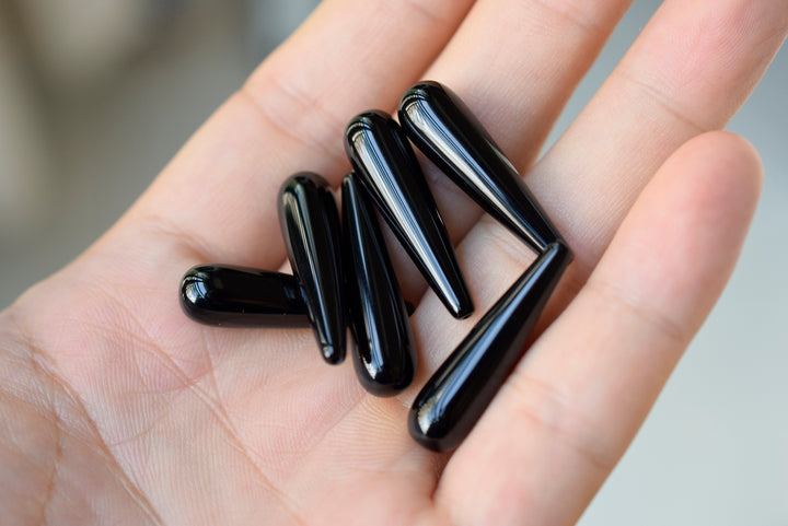1 Pair 8x30mm black agate/onyx long teardrop beads, half hole