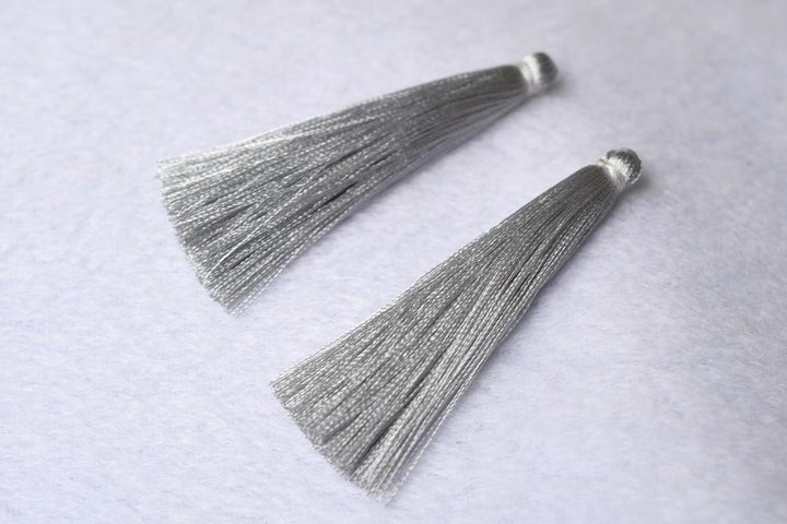 10PCS 6.5cm High Quality grey Handmade silk Thread Tassels