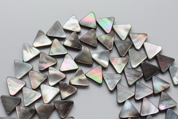 15.5" 14mm Natural Black shell triangle beads