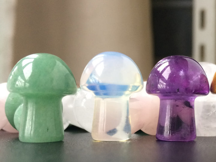 20mm Gemstones Crystal Mushroom Carving Figurines, Healing stone
