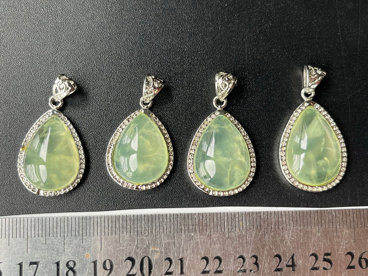 1PC 25~35mm AAA Natural green prehnite stone teardrop pendant
