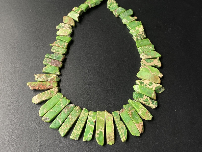 Green emperor jasper stick beads necklace
