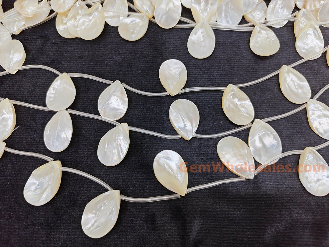 Natural white mother of pearl MOP 20x30mm teardrop beads, 15.5"