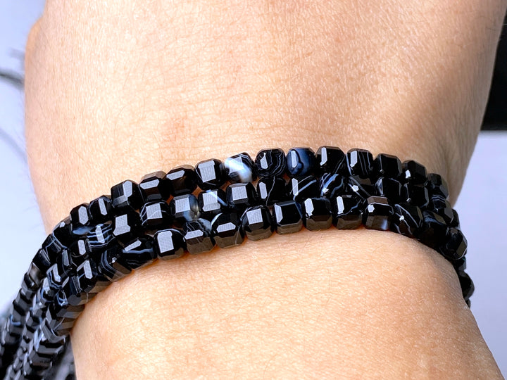 15" 4mm Black stripe agate magic cube faceted beads