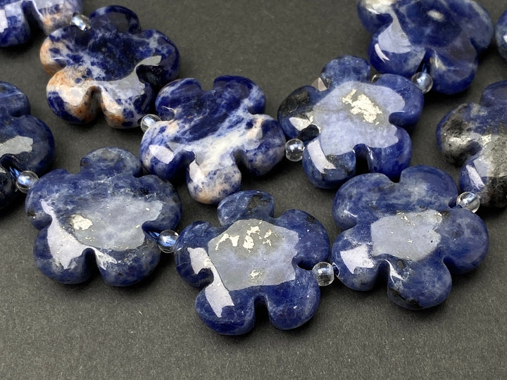 15.5" 15mm/20mm natural Sodalite stone flower beads