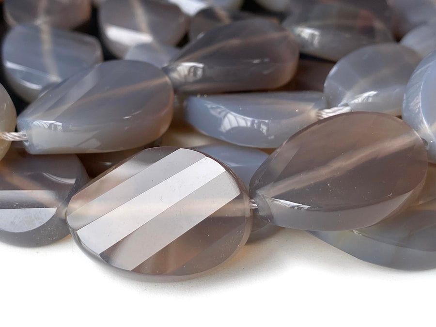 15.5" 18x25mm Grey agate twisted faceted oval beads