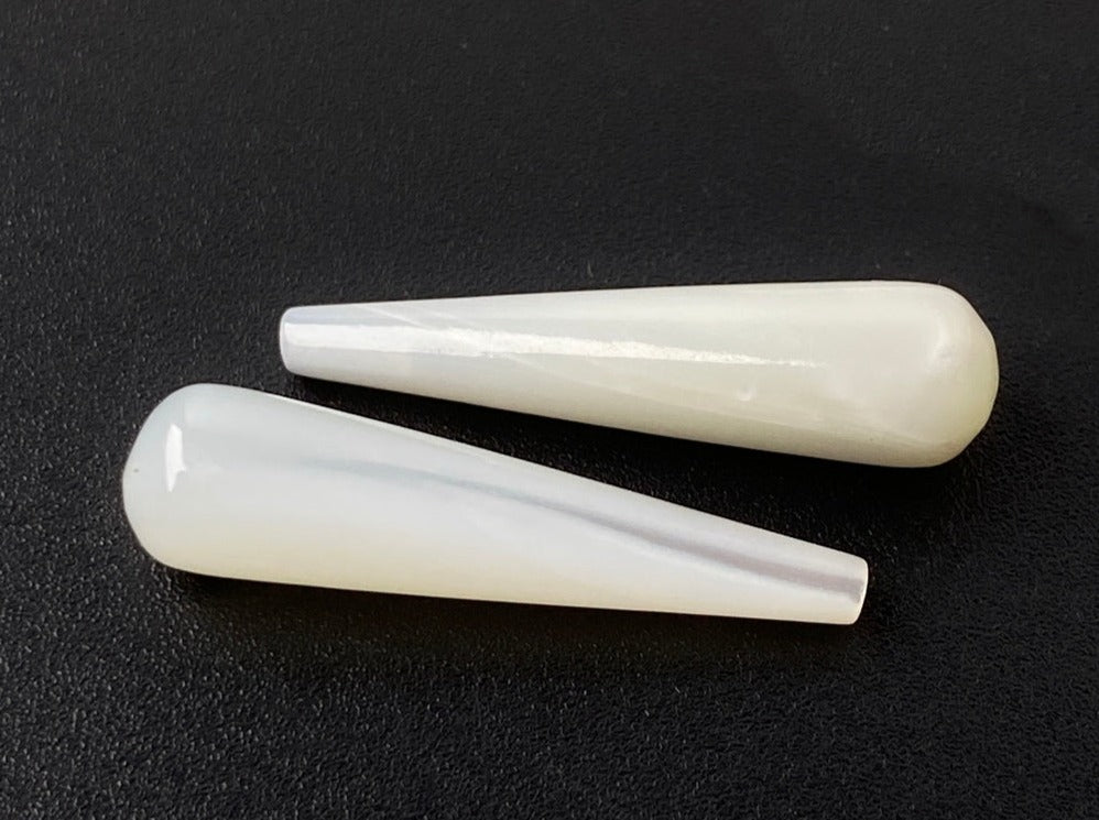 1Pair 6x24mm white mother of pearl MOP long teardrop beads, half hole