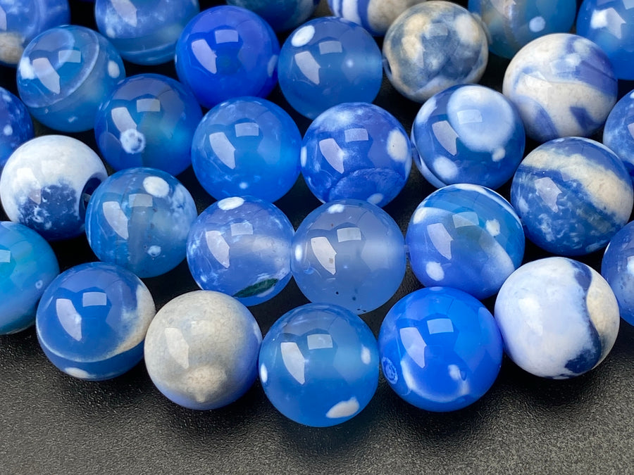 10mm blue white Dream Fire agate round beads, 15"