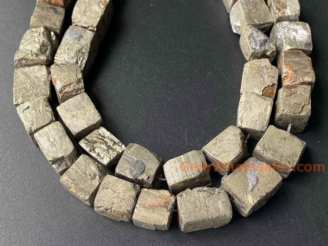 Pépite cubique de pyrite naturelle de 15,5 pouces (13 à 16 mm), or jaune foncé