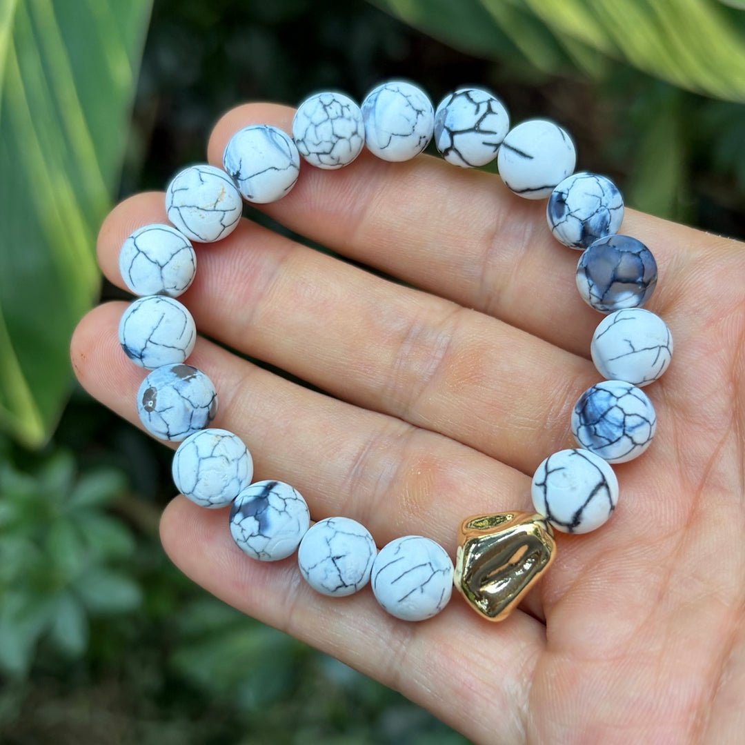 10mm frosted White fire Agate round Beads Stretch Bracelet, 7.5"