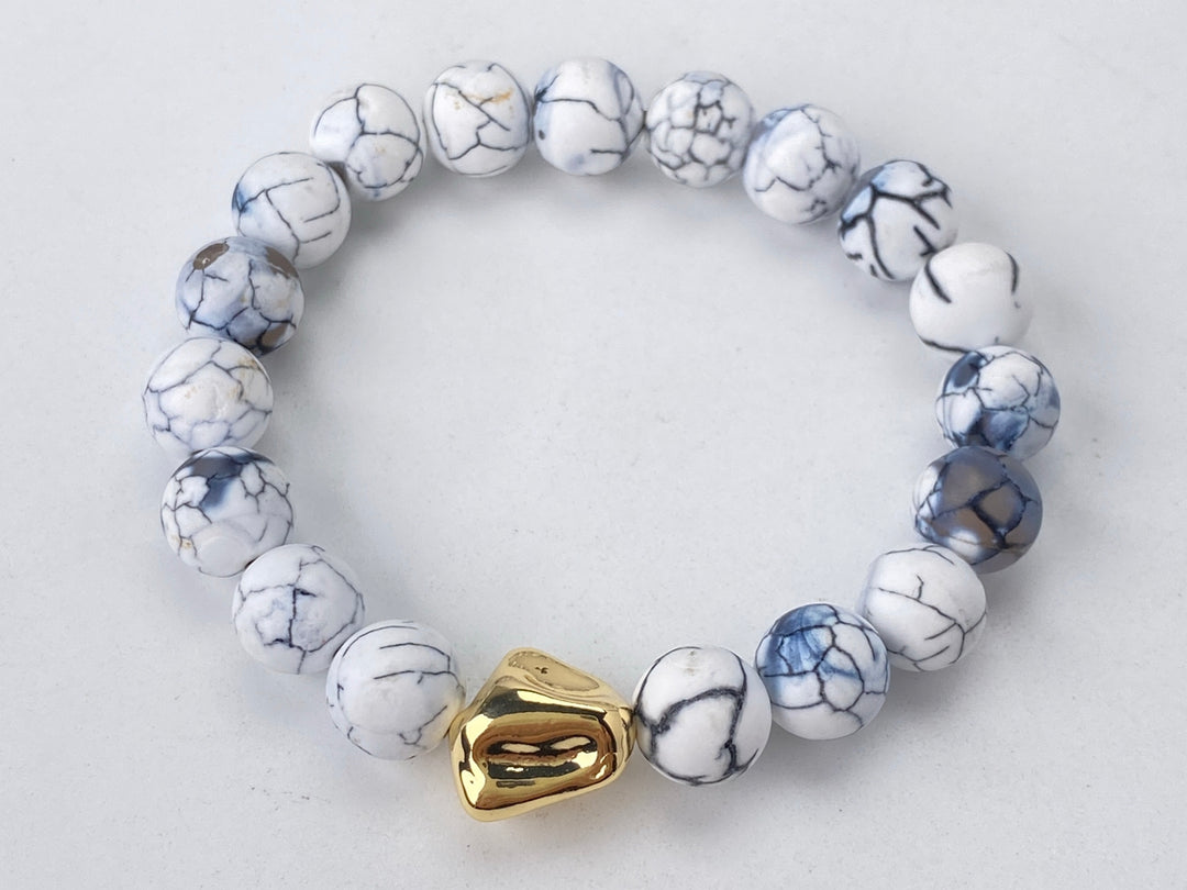 10mm frosted White fire Agate round Beads Stretch Bracelet, 7.5"