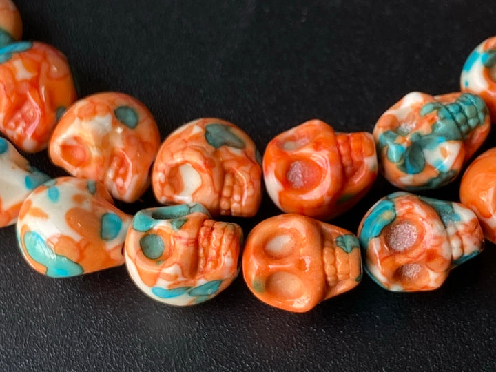15.5" 10mm/12mm Dyed dark orange blue rain flower stone skull beads