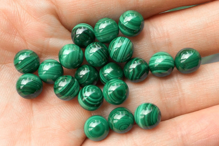 5pcs AA 8mm Genuine natural malachite undrilled round gemstone single beads