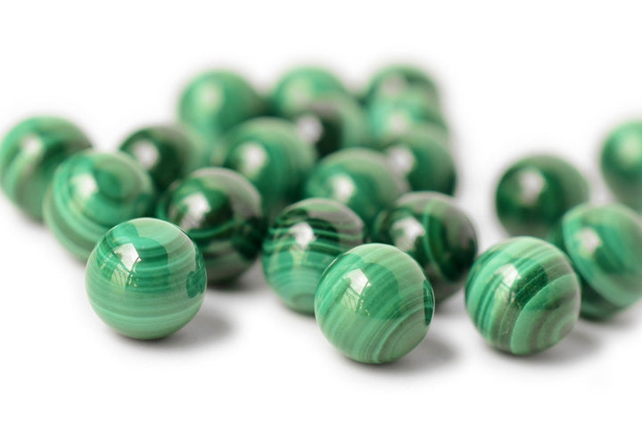 5pcs AA 8mm Genuine natural malachite undrilled round gemstone single beads