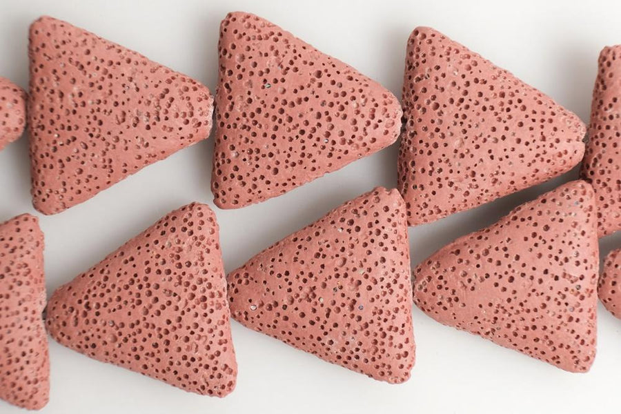 15.5" 28x28mm red color Lava triangle Gemstone pendant 6 colors