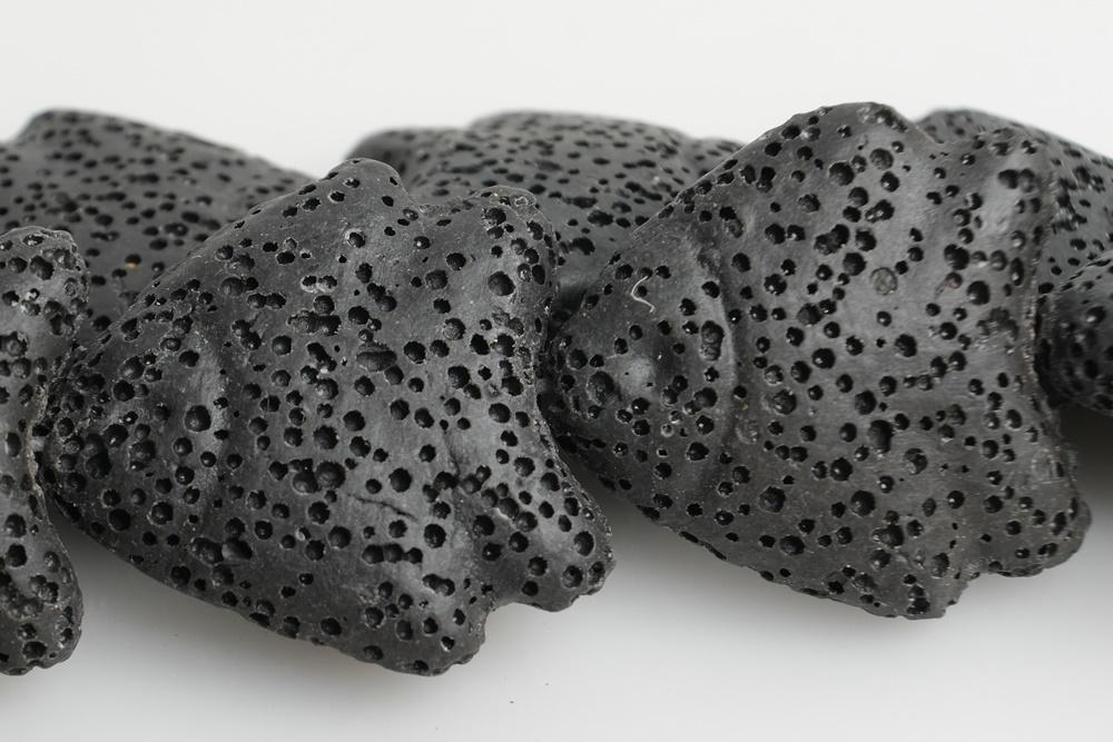 15.5" 25x25mm/30x35mm black Lava fish Gemstone pendant