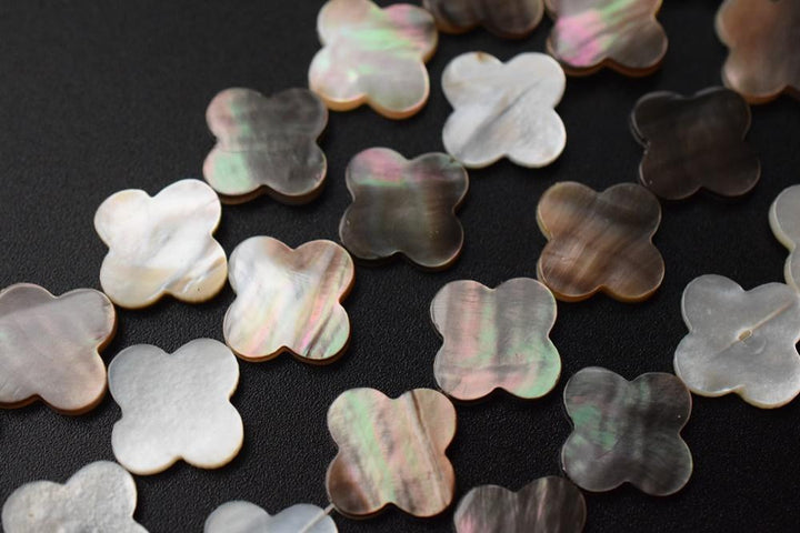 15.5" 6mm/8mm Black Mother Of Pearl/shell four leaf clover scallop/quatrefoil beads
