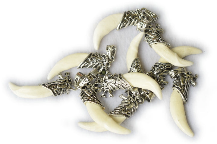 1PC 40mm wolf tooth alloy metal wolf head pendant
